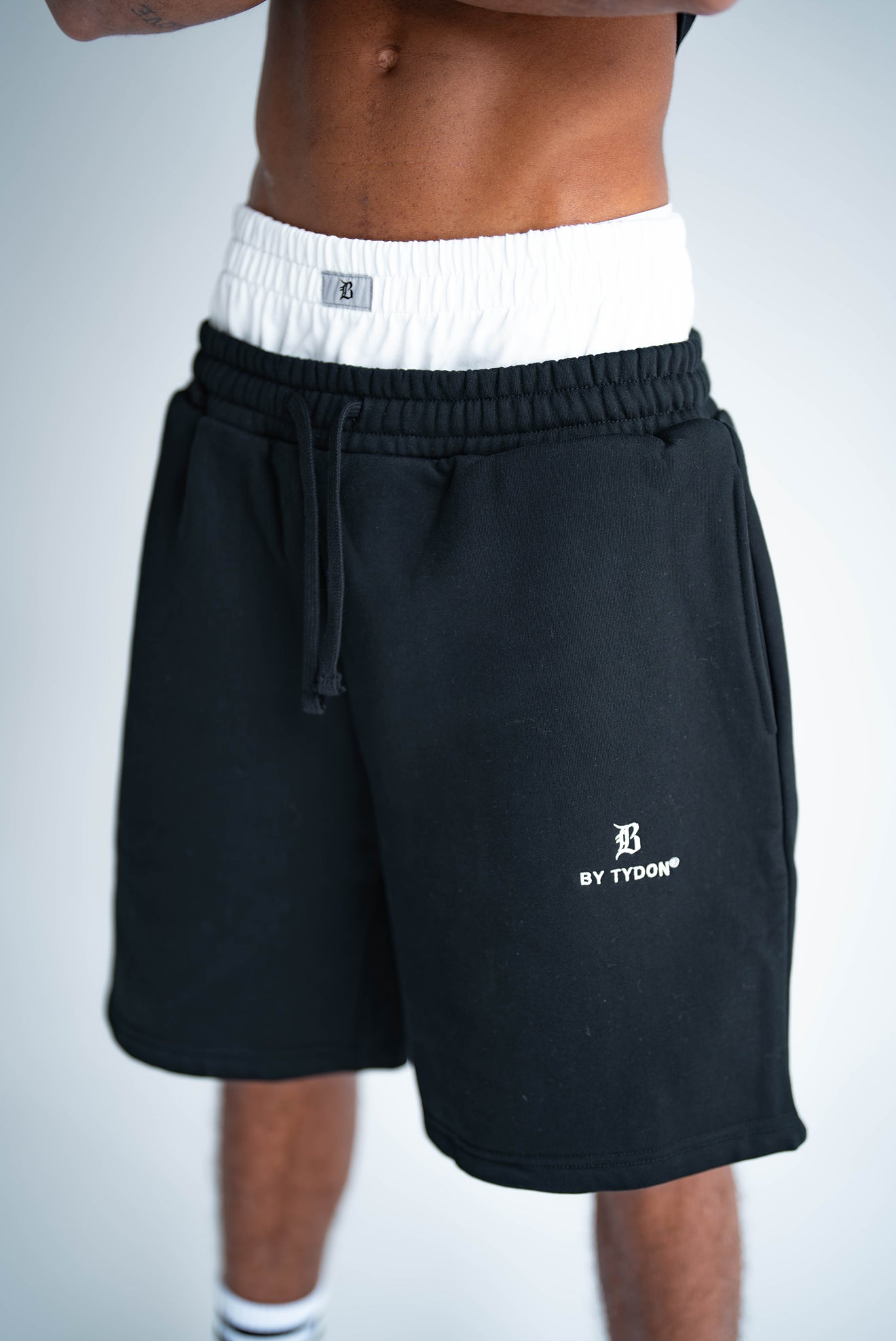 Double Waisted Sweat Shorts - Black