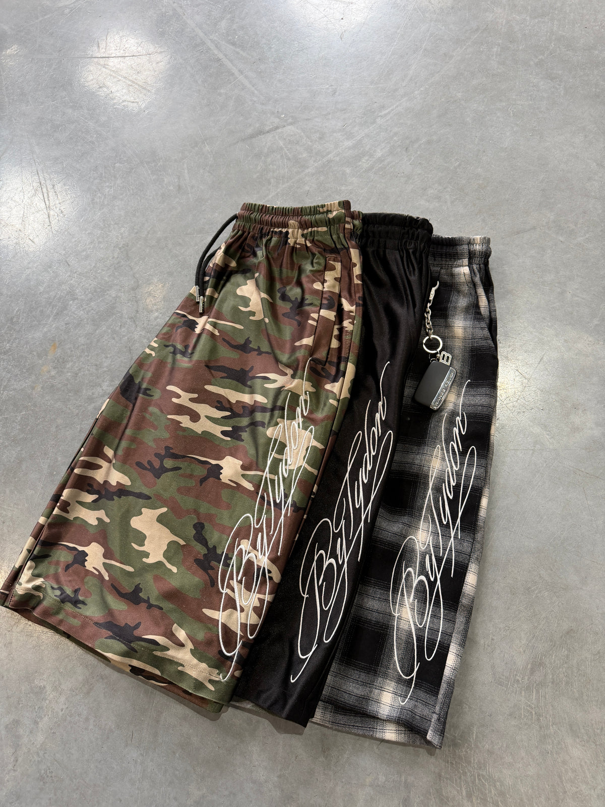 Signature Hoop Shorts - Black