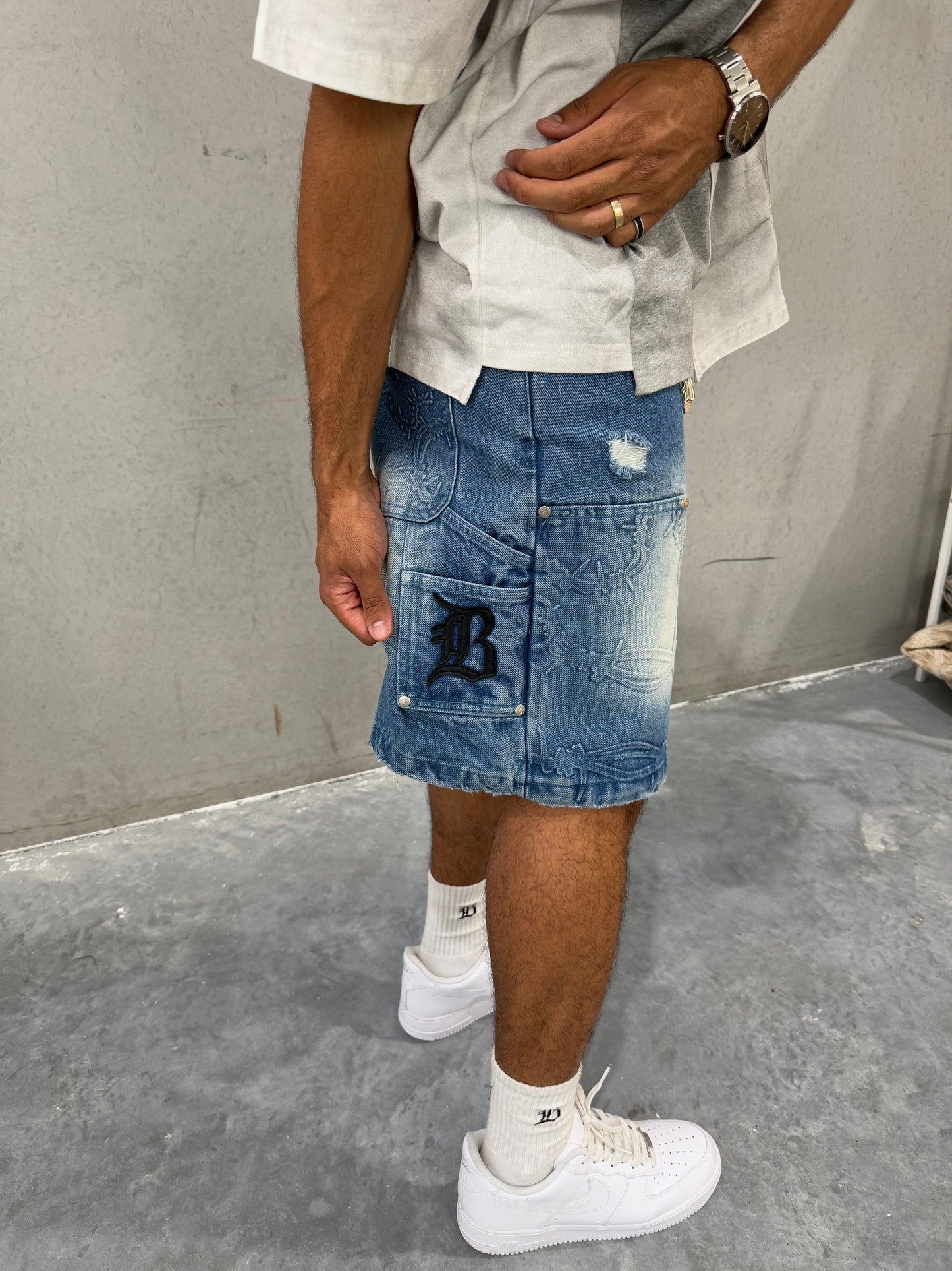 Barbwire Jorts